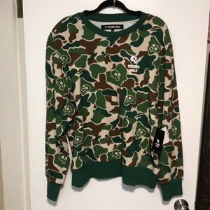 NEW Solana Hills Camo Sweatshirt. Medium